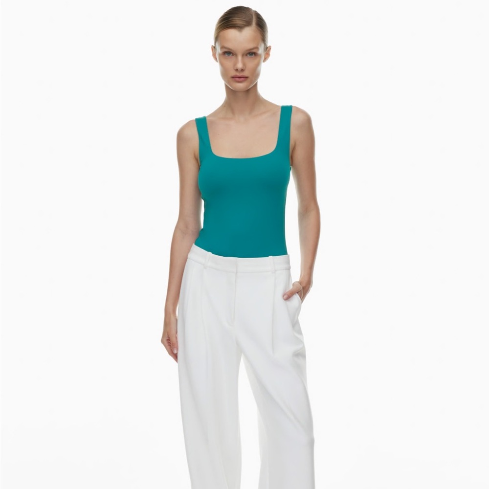 ARITZIA CONTOUR SQUARENECK BODYSUIT